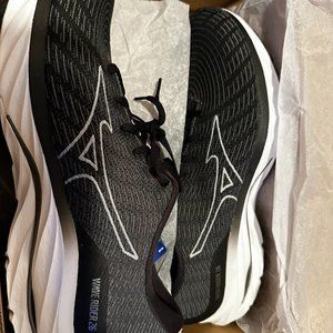 Mizuno Men's Wave Rider 26 size US 12